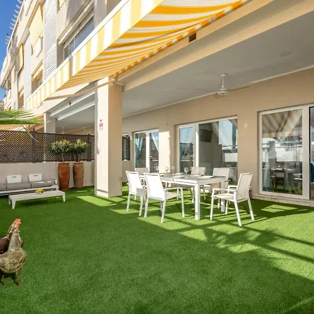 Lola-2 Apartment
